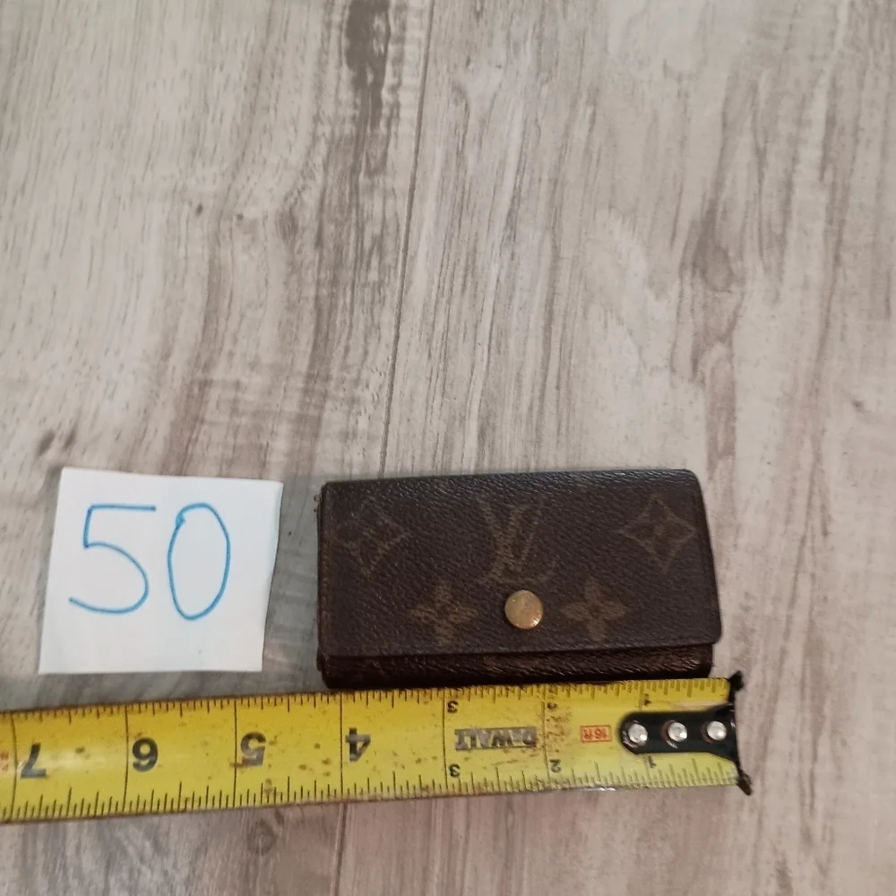Authentic LOUIS VUITTON Monogram Multicles 4 Key Case